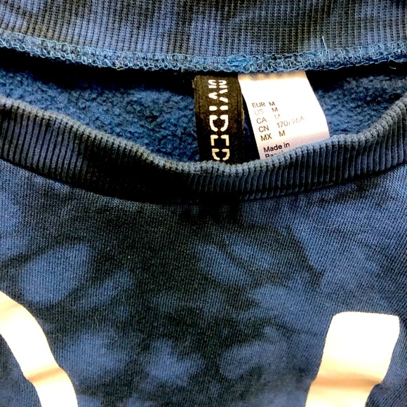 Blue tie dye pullover. - Picture 2 of 2